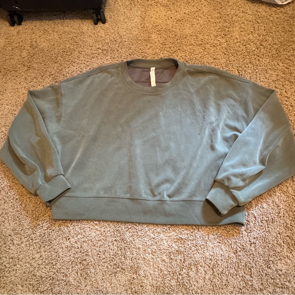 lululemon Softstreme Crew **spots**